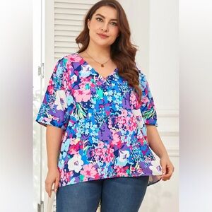 New Boutique Floral print V neck  blouse  size 3X ready  4 Spring 🌺🌹🌸 J